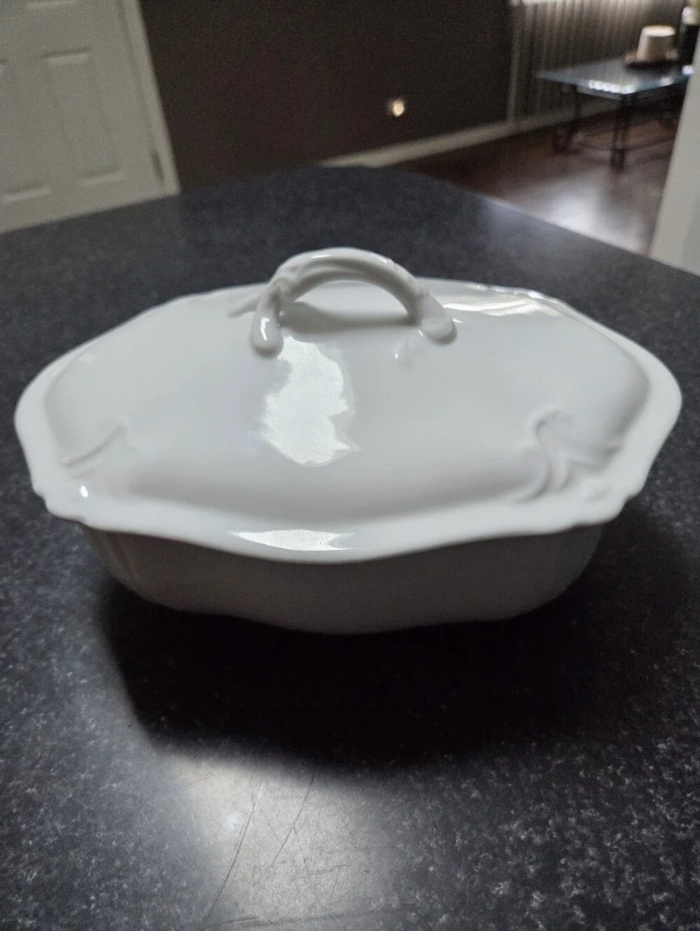 Kaldun & Bogle White Covered Vegetable Bowl Soup Tureen Serving Dish 9